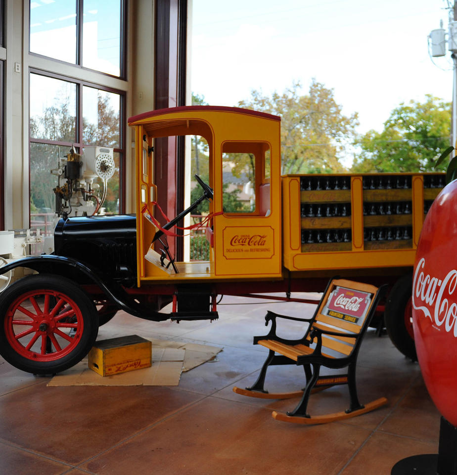 Biedenharn Museum and Gardens Coke-Cola Museum